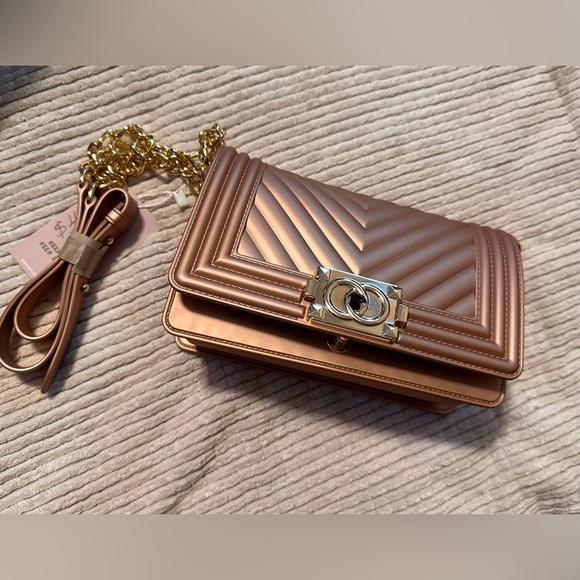 Purse - Picture 3 of 3